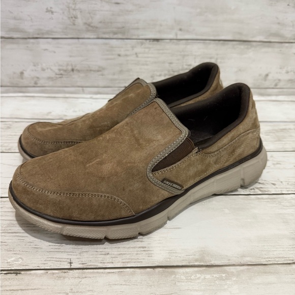 Skechers Slip-ins Relaxed Fit size 9 Brown Leather - Picture 1 of 9